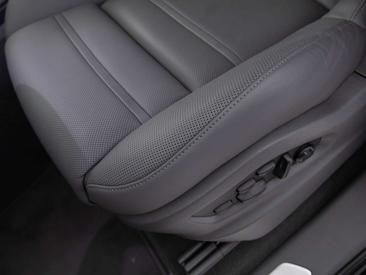 Porsche Cayenne III — photo 15