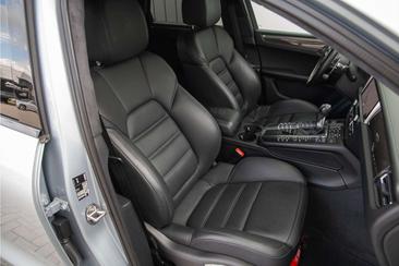 Porsche Macan I S — photo 10