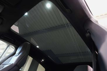 Porsche Taycan Turbo — photo 36