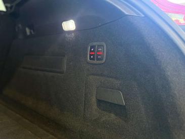 Porsche Cayenne III — photo 21