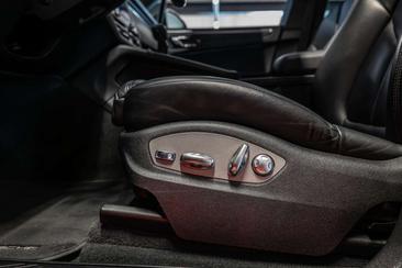 Porsche Macan — photo 4