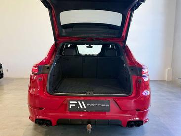 Porsche Cayenne III — photo 22