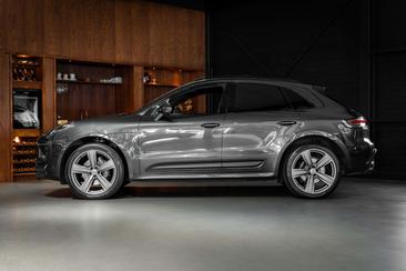 Porsche Macan — photo 6