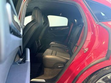 Porsche Cayenne III — photo 24