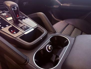 Porsche Cayenne III — photo 35