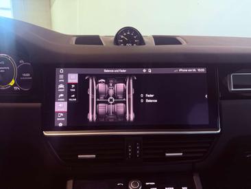 Porsche Cayenne III — photo 46