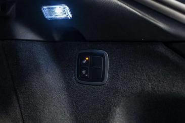 Porsche Macan — photo 38