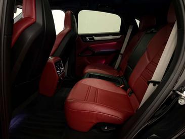 Porsche Cayenne III — photo 13