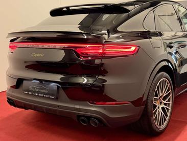 Porsche Cayenne III — photo 22