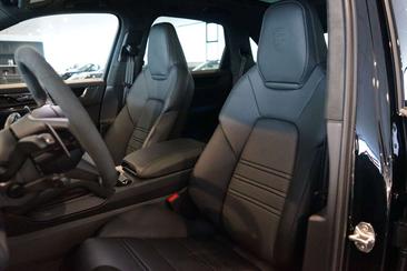 Porsche Cayenne GTS — photo 6