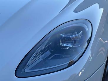 Porsche Macan I S — photo 7