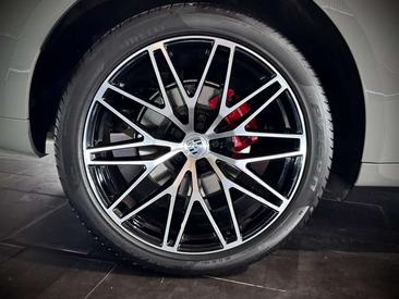 Porsche Macan I S — photo 7