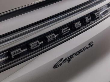 Porsche Cayenne S — photo 9