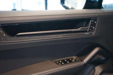 Porsche Cayenne GTS — photo 14