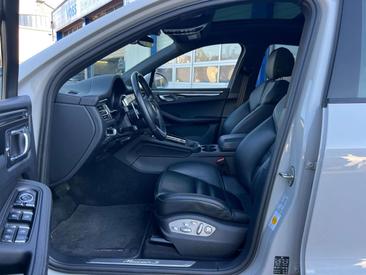 Porsche Macan I S — photo 13
