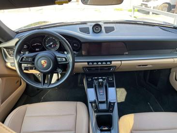 Porsche 911 Carrera — photo 11