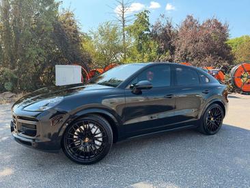 Porsche Cayenne Turbo — photo 9