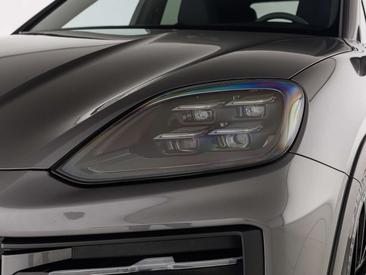 Porsche Cayenne S — photo 14