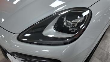 Porsche Cayenne E-Hybrid — photo 9