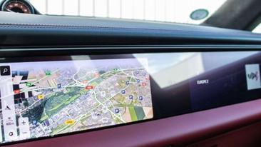 Porsche Macan I Turbo Electric — photo 19