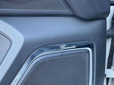 Porsche Macan I S — photo 18