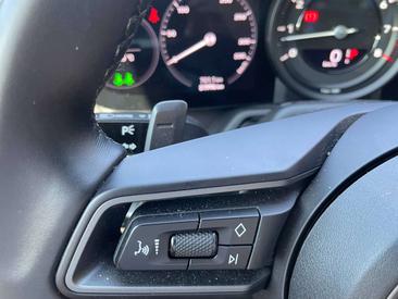 Porsche 911 Carrera — photo 17