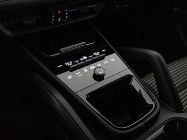 Porsche Cayenne S — photo 23