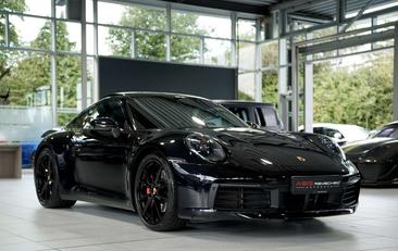 Porsche 911 Carrera 4S — photo 4
