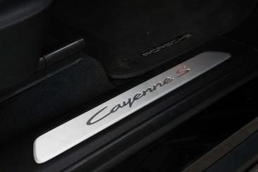 Porsche Cayenne S — photo 23