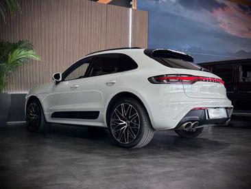 Porsche Macan I S — photo 15