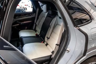Porsche Cayenne E-Hybrid — photo 4