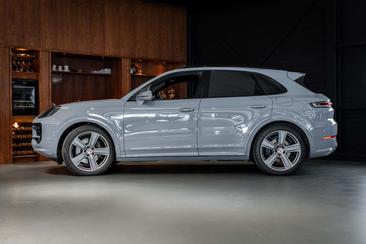 Porsche Cayenne E-Hybrid — photo 5