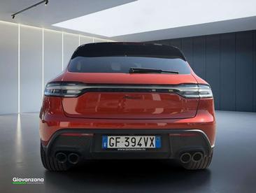 Porsche Macan — photo 3