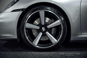 Porsche 911 Carrera — photo 9
