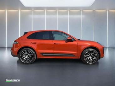 Porsche Macan — photo 5