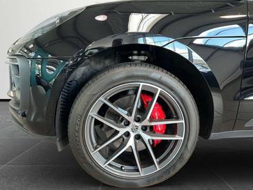 Porsche Macan I S — photo 9
