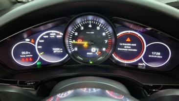 Porsche Cayenne E-Hybrid — photo 33