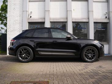 Porsche Macan — photo 6