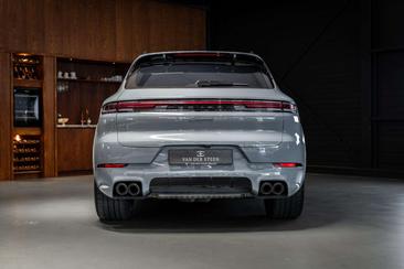 Porsche Cayenne E-Hybrid — photo 11