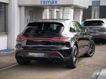 Porsche Macan — photo 8