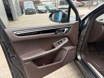 Porsche Macan I S — photo 8