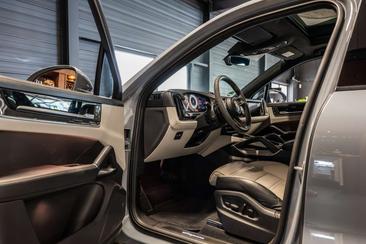 Porsche Cayenne E-Hybrid — photo 12