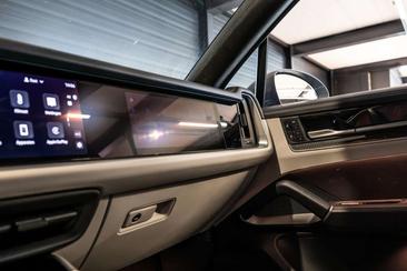 Porsche Cayenne E-Hybrid — photo 14