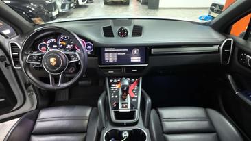 Porsche Cayenne E-Hybrid — photo 40