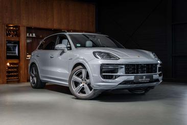 Porsche Cayenne E-Hybrid — photo 15