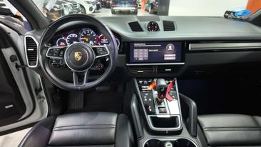 Porsche Cayenne E-Hybrid — photo 41