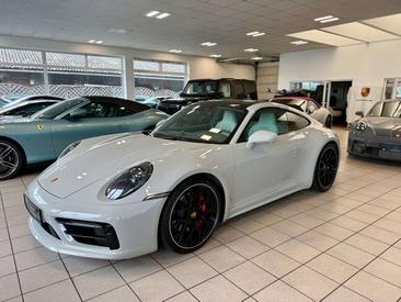 Porsche 911 Carrera 4S — photo 2