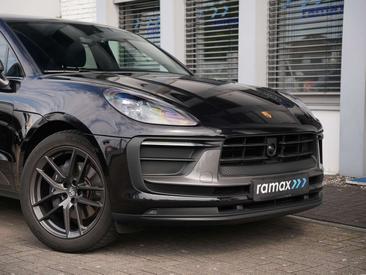 Porsche Macan — photo 12
