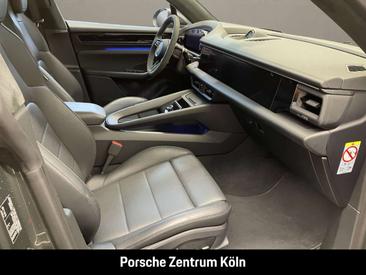 Porsche Macan I 4 Electric — photo 21