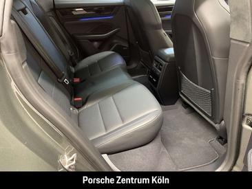 Porsche Macan I 4 Electric — photo 22
